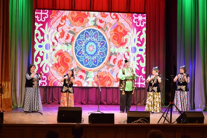 Гала-концерт областного фестиваля «Соцветие дружное Урала» стал настоящим праздником национальных культур