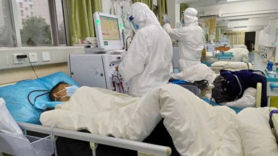 Челябинские поликлиники не будут переходить в режим стационаров для больных коронавирусом