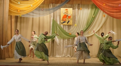 Танец «Плач–сухопляс» покорил жюри фестиваля
