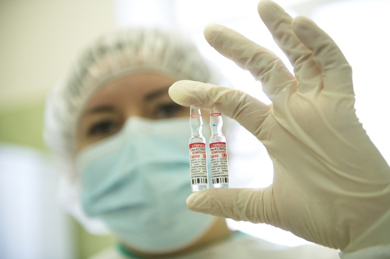 В Челябинскую область привезли новую партию вакцины от коронавируса 
