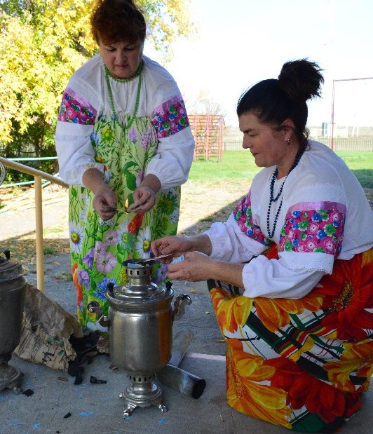 Фестиваль «Сто лет в обед» продолжила кулинарно-этнографическая экспедиция в село Петровское