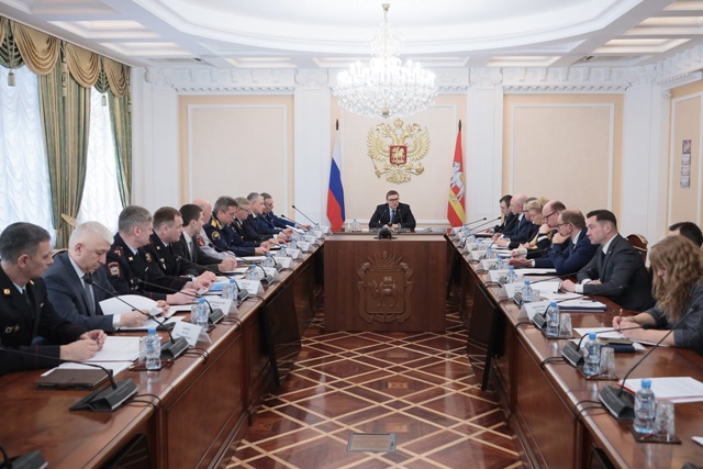 Губернатор Челябинской области Алексей Текслер провел координационное совещание по обеспечению правопорядка