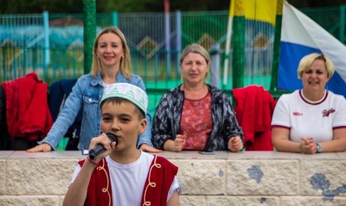 Южноуральские школьники знакомятся с традициями народов России в детском оздоровительном центре «Лесная сказка»