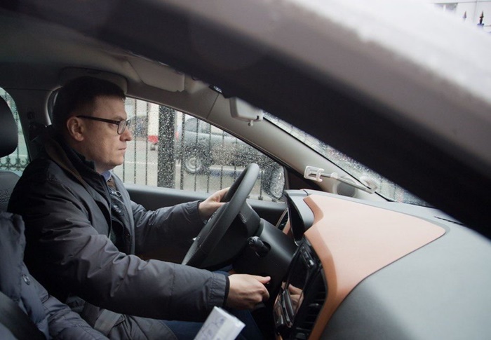 Поздравление Алексея Текслера с Днём работника автомобильного и городского пассажирского транспорта
